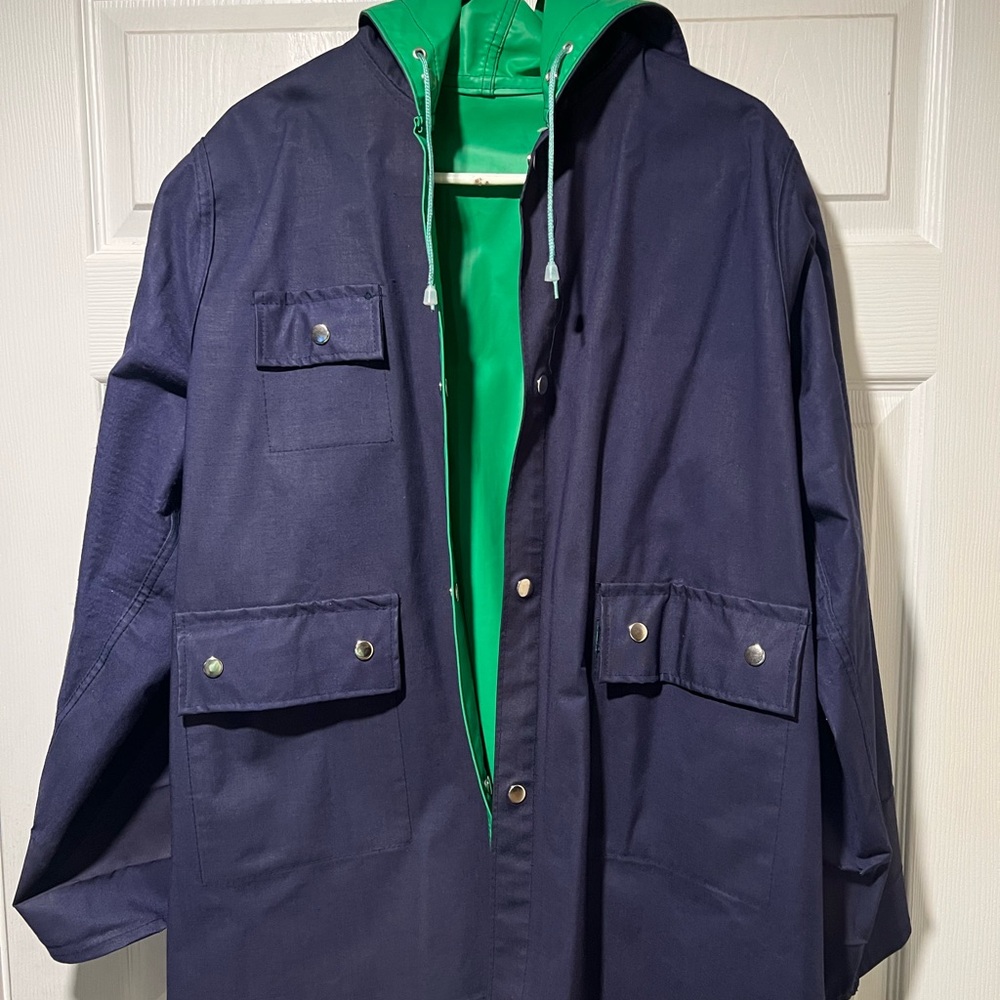 Reversible * Vintage * Stylish Navy and Green classic Raincoat Jacket must c pic